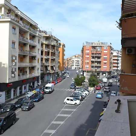 Stella Vaticana Front Metro *